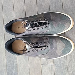 Mens camo shoe